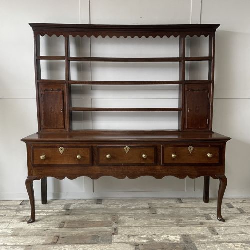 18th c oak shropshire dresser - CATEGORY: ANTIQUE DRESSERS - DATED 18TH CENTURY