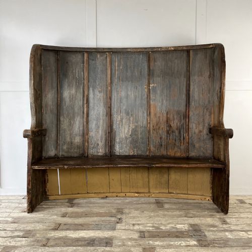 18th c west country elm barrell back settle - CATEGORY: ANTIQUE FURNITURE - DATED 18TH CENTURY