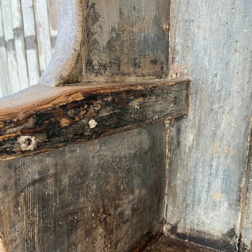18TH C WEST COUNTRY ELM BARRELL BACK SETTLE - ADDITIONAL PHOTO 9