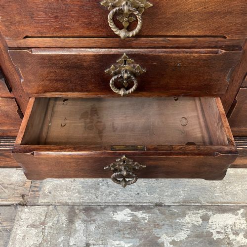 LARGE SOLID OAK BANK OF DRAWERS - ADDITIONAL PHOTO 4