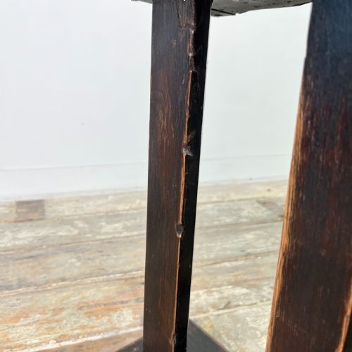 19TH C OAK AND LEATHER CLUB FENDER BY WILLIAM BIRCH - ADDITIONAL PHOTO 7