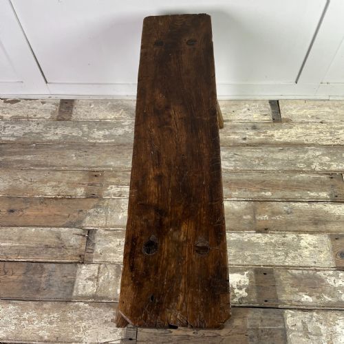 19TH C ELM PIG BENCH - ADDITIONAL PHOTO 4