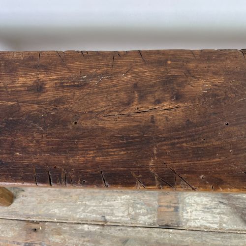 19TH C ELM PIG BENCH - ADDITIONAL PHOTO 7