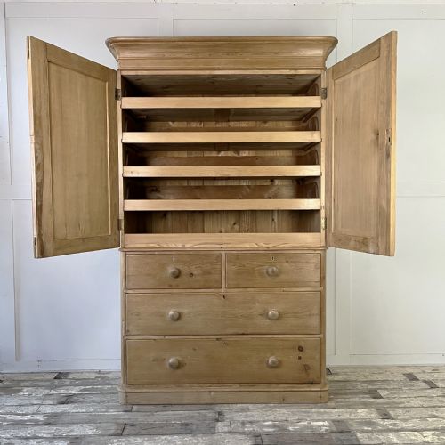 VICTORIAN PINE LINEN PRESS - ADDITIONAL PHOTO 8