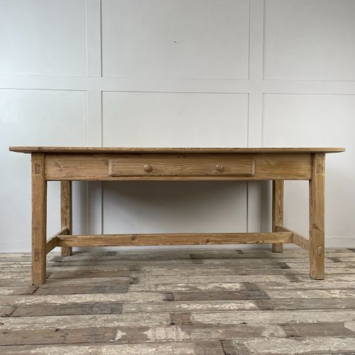 early 19th c pine farmhouse kitchen table - CATEGORY: ANTIQUE TABLES - DATED 19TH CENTURY