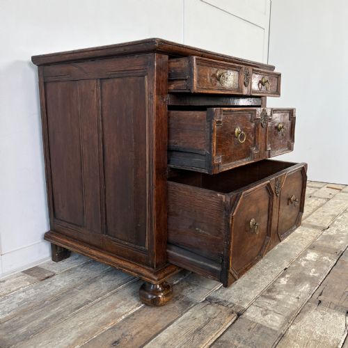17TH C OAK CHEST OF DRAWERS - ADDITIONAL PHOTO 9