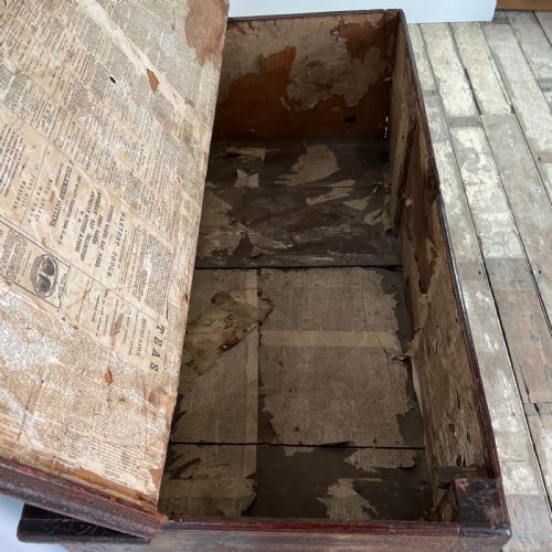 GEORGIAN PAINTED PINE MULE CHEST - ADDITIONAL PHOTO 4