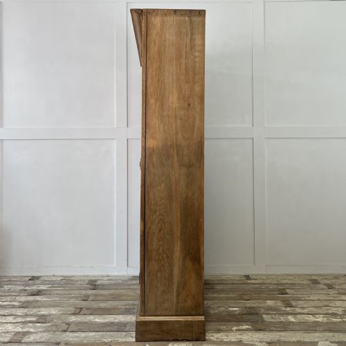 EARLY 20TH C OAK CUPBOARD - ADDITIONAL PHOTO 8