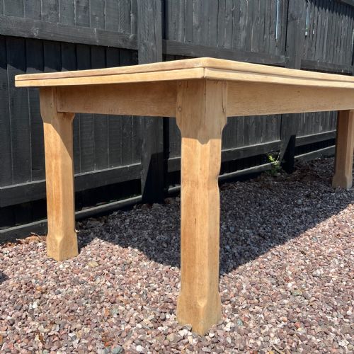 15FT EARLY 20TH C PALE OAK DINING TABLE - ADDITIONAL PHOTO 3