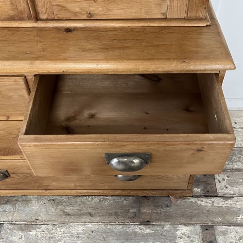 VICTORIAN PINE GLAZED DRESSER - ADDITIONAL PHOTO 7