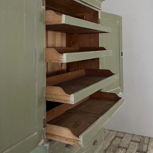 VICTORIAN PAINTED PINE LINEN CUPBOARD - ADDITIONAL PHOTO 5