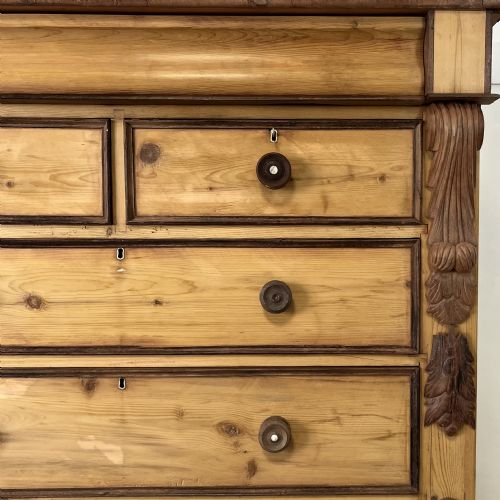 VICTORIAN PINE AND MAHOGANY CHEST OF DRAWERS - ADDITIONAL PHOTO 7