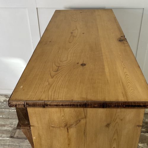 VICTORIAN PINE AND MAHOGANY CHEST OF DRAWERS - ADDITIONAL PHOTO 15