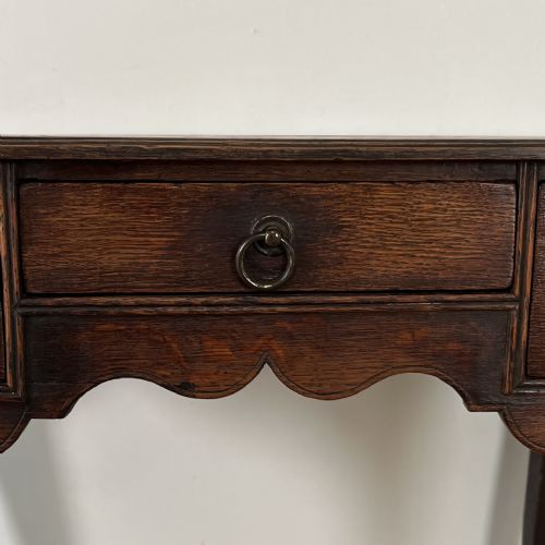 EARLY 18TH C OAK LOWBOY C1730 - ADDITIONAL PHOTO 4