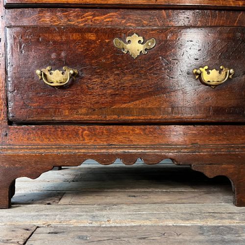 18TH C OAK NINE DRAWER DRESSER BASE - ADDITIONAL PHOTO 7