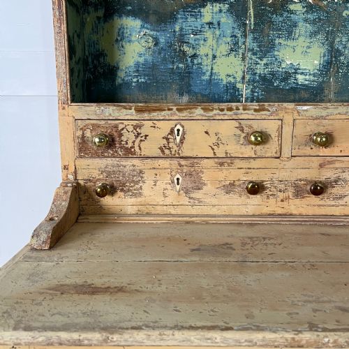 LARGE VICTORIAN PAINTED PINE KITCHEN DRESSER - ADDITIONAL PHOTO 1