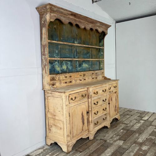 LARGE VICTORIAN PAINTED PINE KITCHEN DRESSER - ADDITIONAL PHOTO 3