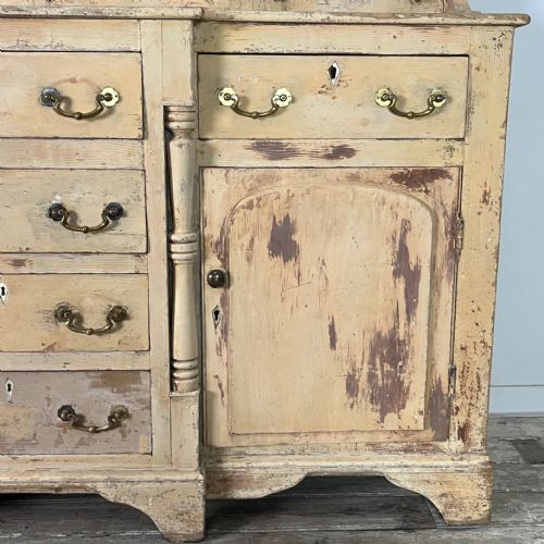 LARGE VICTORIAN PAINTED PINE KITCHEN DRESSER - ADDITIONAL PHOTO 6