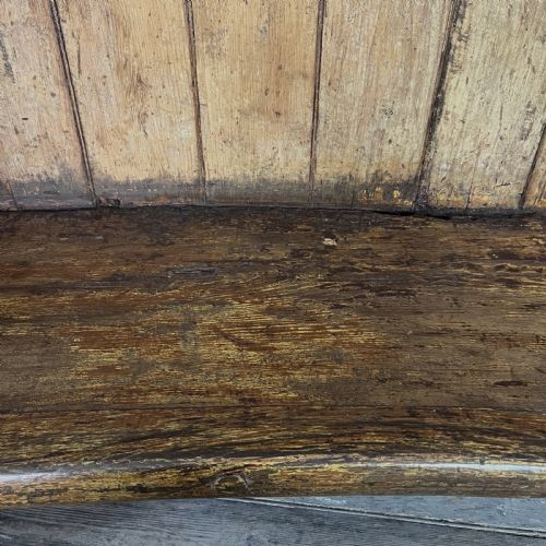 MID 19TH C PINE BARREL BACK SETTLE - ADDITIONAL PHOTO 7