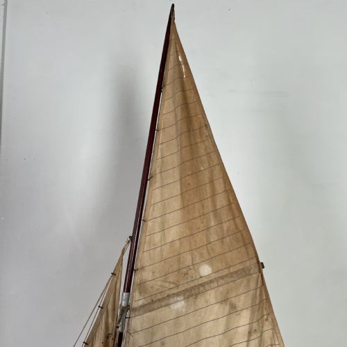 LARGE EDWARDIAN POND YACHT - ADDITIONAL PHOTO 7