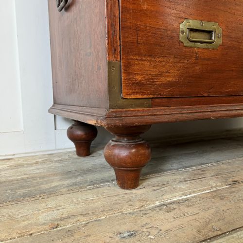 19TH C MAHOGANY CAMPAIGN CHEST OF DRAWERS - ADDITIONAL PHOTO 7