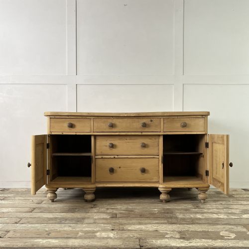 VICTORIAN PINE AND SYCAMORE KITCHEN DRESSER BASE - ADDITIONAL PHOTO 2
