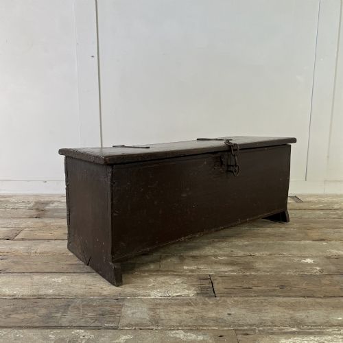 SMALL 18TH C OAK COFFER - ADDITIONAL PHOTO 7