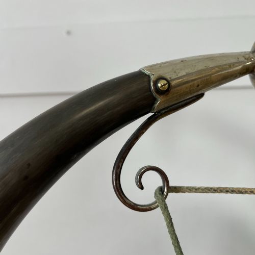 VICTORIAN HORN AND BRASS TABLE TOP DINNER GONG - ADDITIONAL PHOTO 10