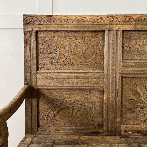 EARLY 19TH C OAK STRAIGHT BACK SETTLE - ADDITIONAL PHOTO 4