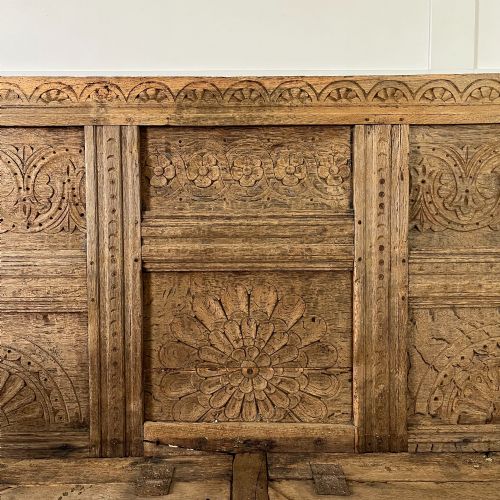 EARLY 19TH C OAK STRAIGHT BACK SETTLE - ADDITIONAL PHOTO 5