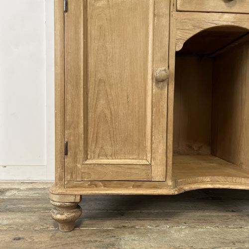 SMALL VICTORIAN PINE DRESSER - ADDITIONAL PHOTO 5