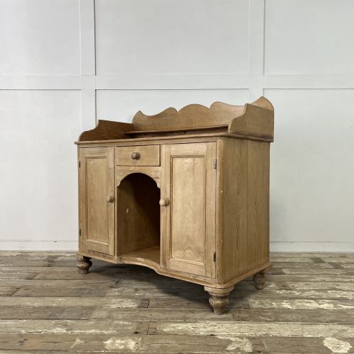SMALL VICTORIAN PINE DRESSER - ADDITIONAL PHOTO 6