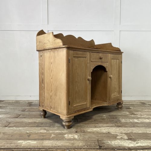 SMALL VICTORIAN PINE DRESSER - ADDITIONAL PHOTO 13