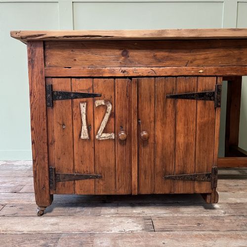 EARLY 20TH C PINE BAKERS PREP TABLE - ADDITIONAL PHOTO 4