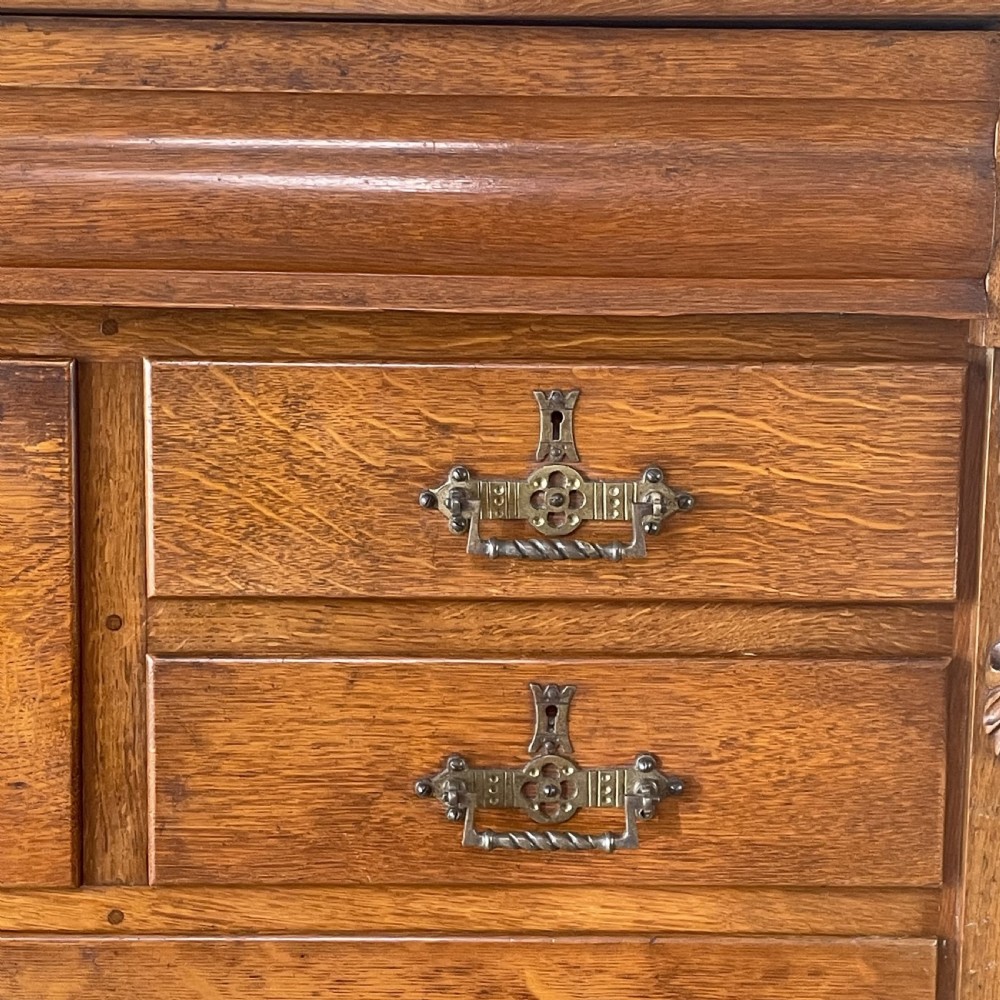 C.1900 Oak Chest of Drawers View IV