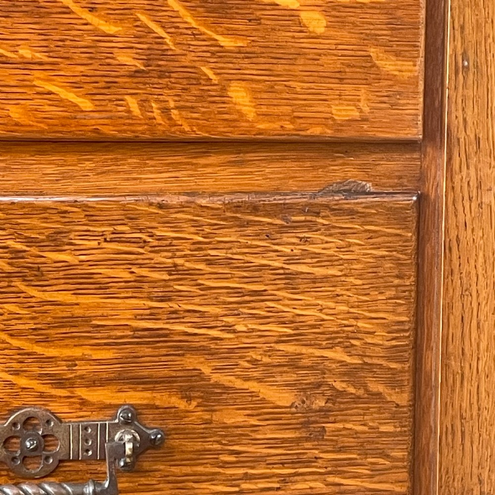 C.1900 Oak Chest of Drawers View VII