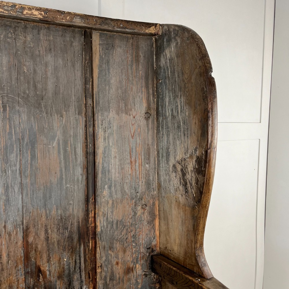 18th C. West Country Elm Barrell Back Settle View III