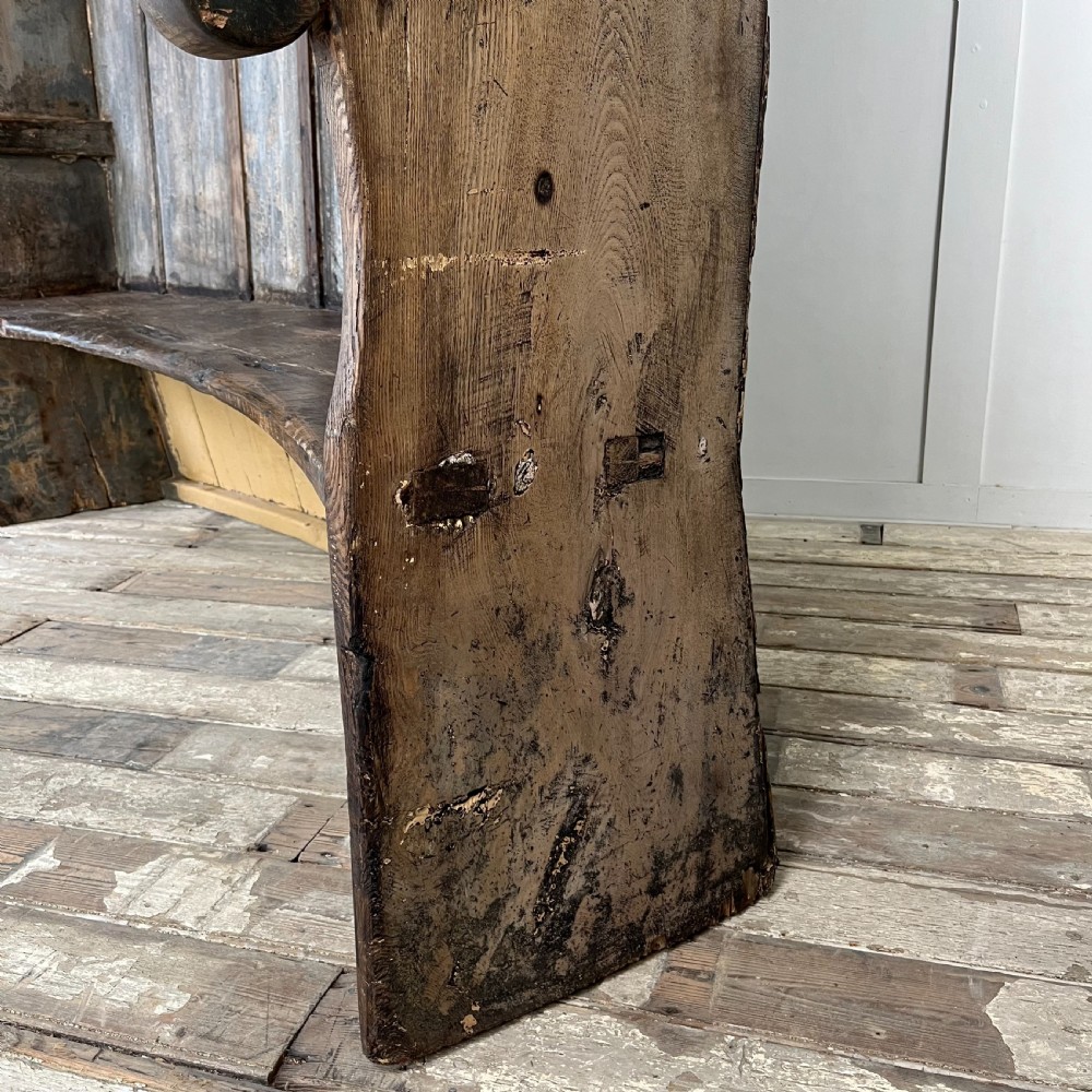 18th C. West Country Elm Barrell Back Settle View XIV