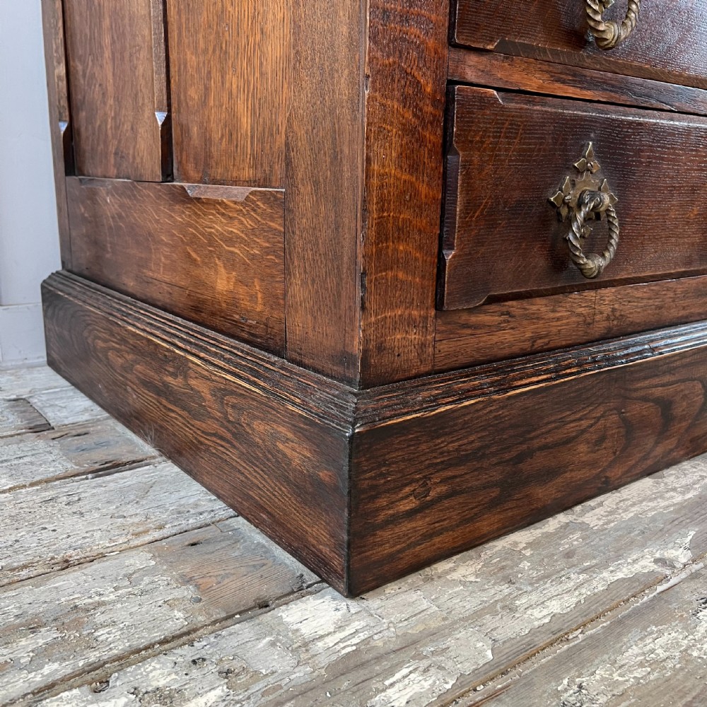 Large SOlid Oak Bank of Drawers View XI