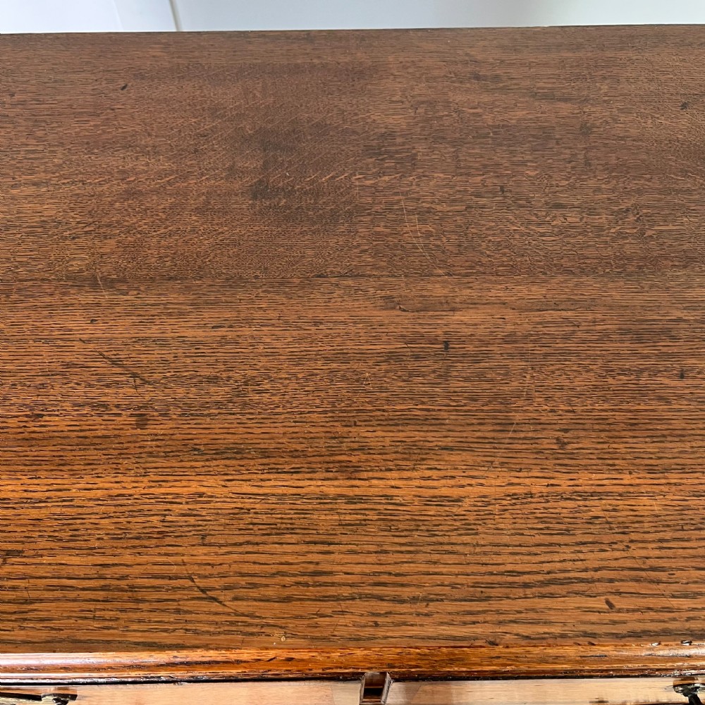 Early 19th C. Oak Chest of Drawers View XVII