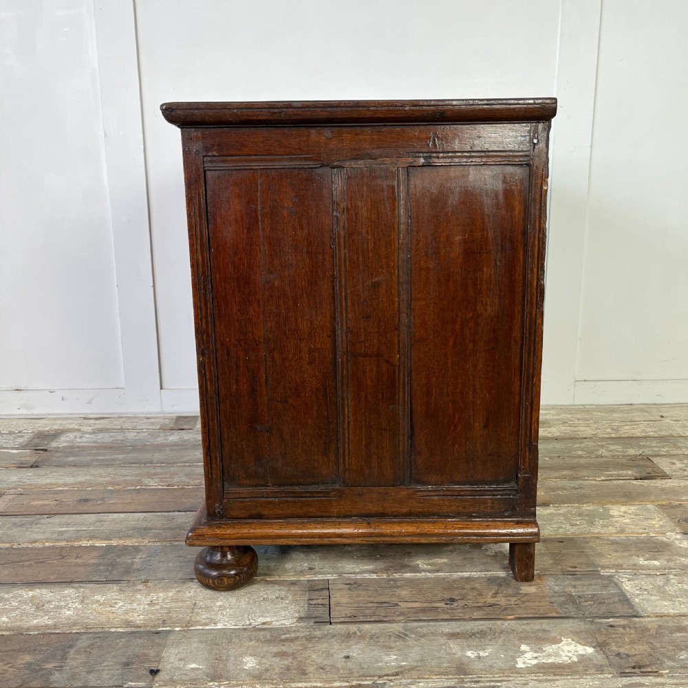 17th C. Oak Chest of Drawers View XIII