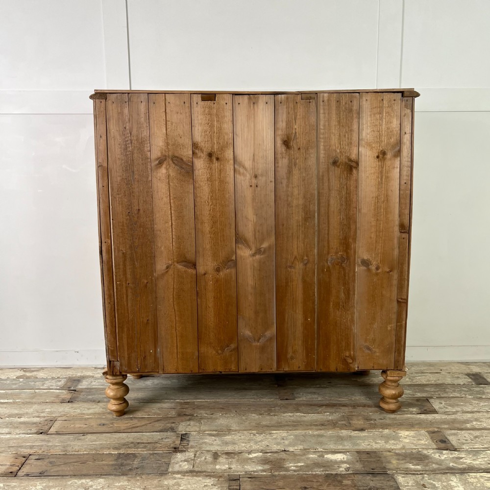 Large Victorian Pine Chest of Drawers View VII