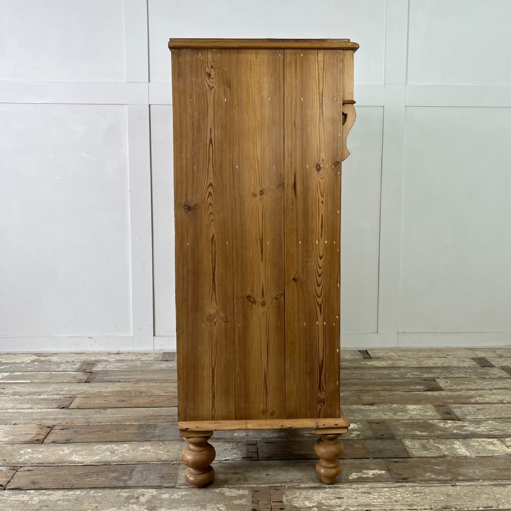 Large Victorian Pine Chest of Drawers View IX