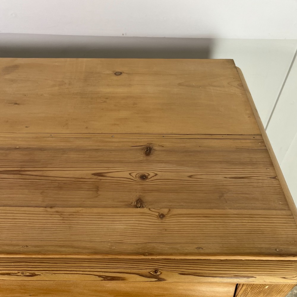 Large Victorian Pine Chest of Drawers View XI