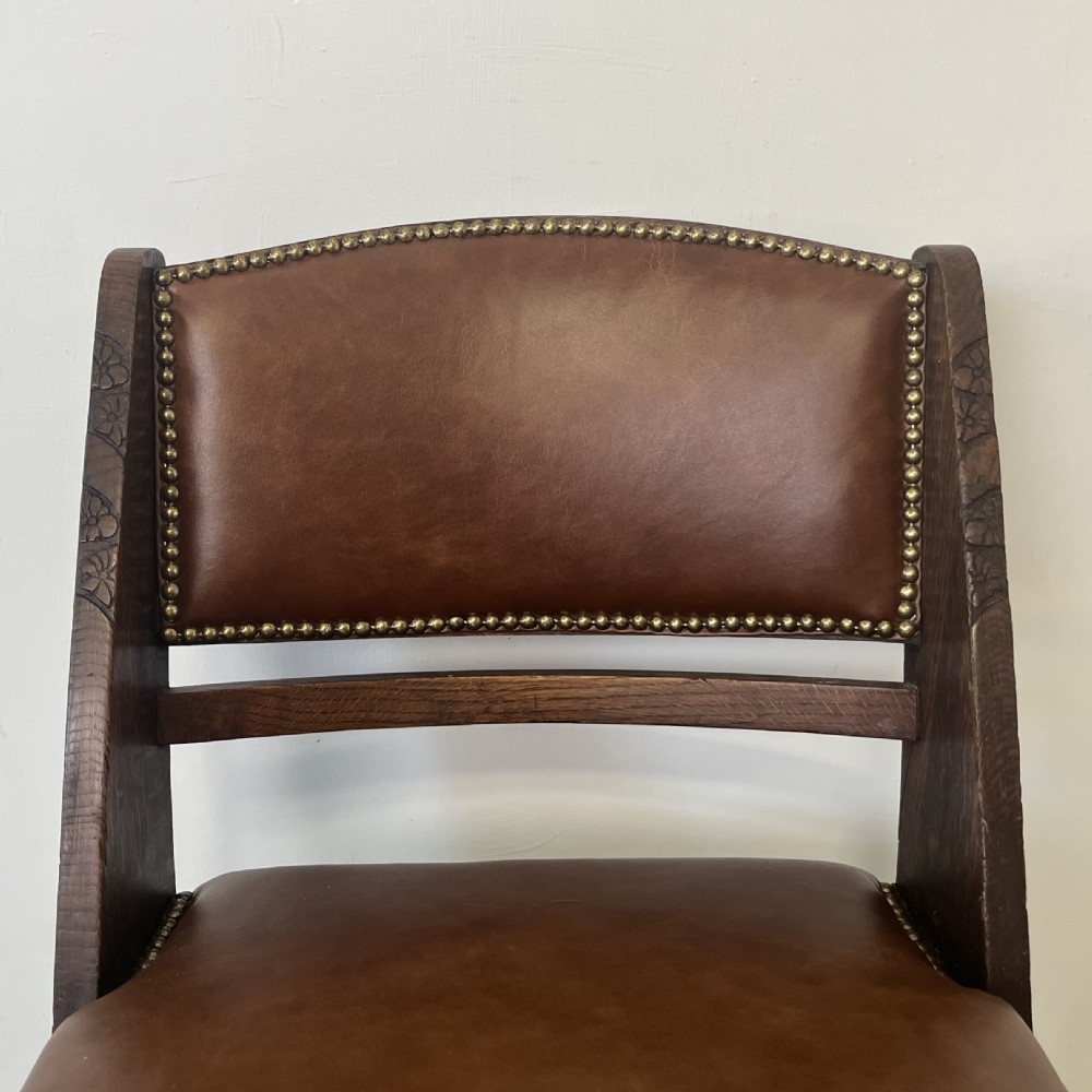Set of 4 Art Deco Oak Chairs by Ebenezer Gomme View IV