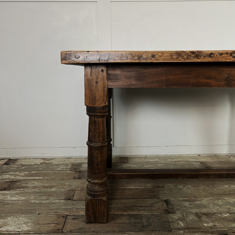 Early 20th C. Oak Dining Table View III