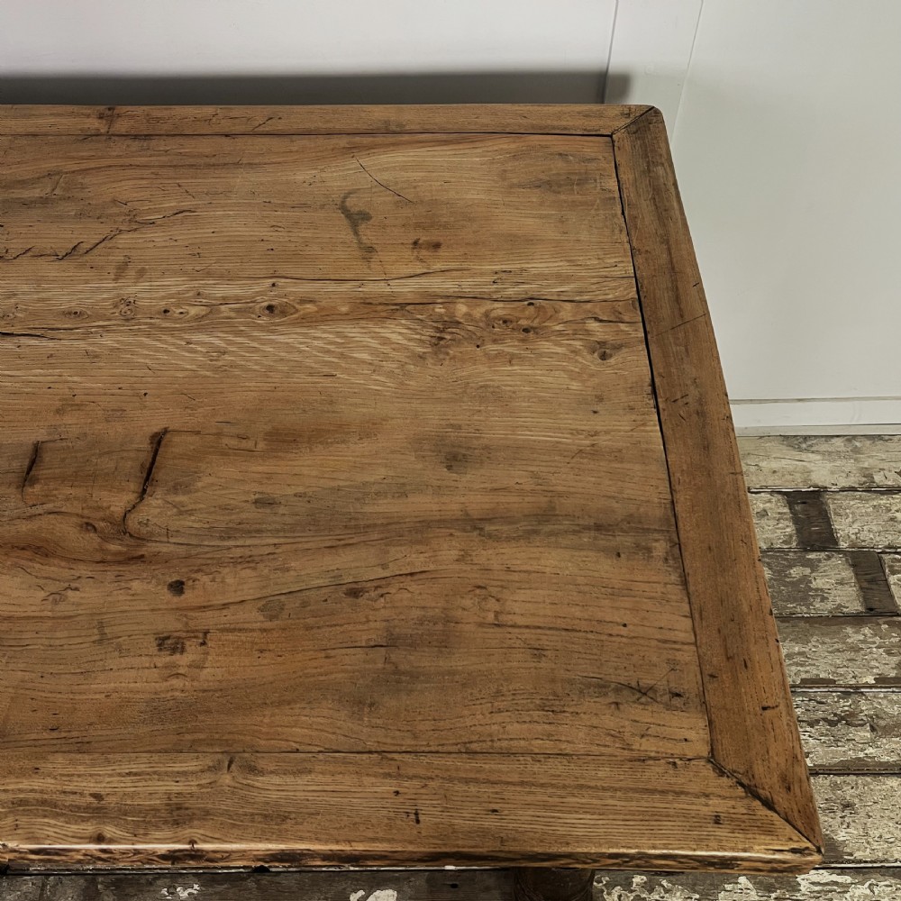 Early 20th C. Oak Dining Table View VII