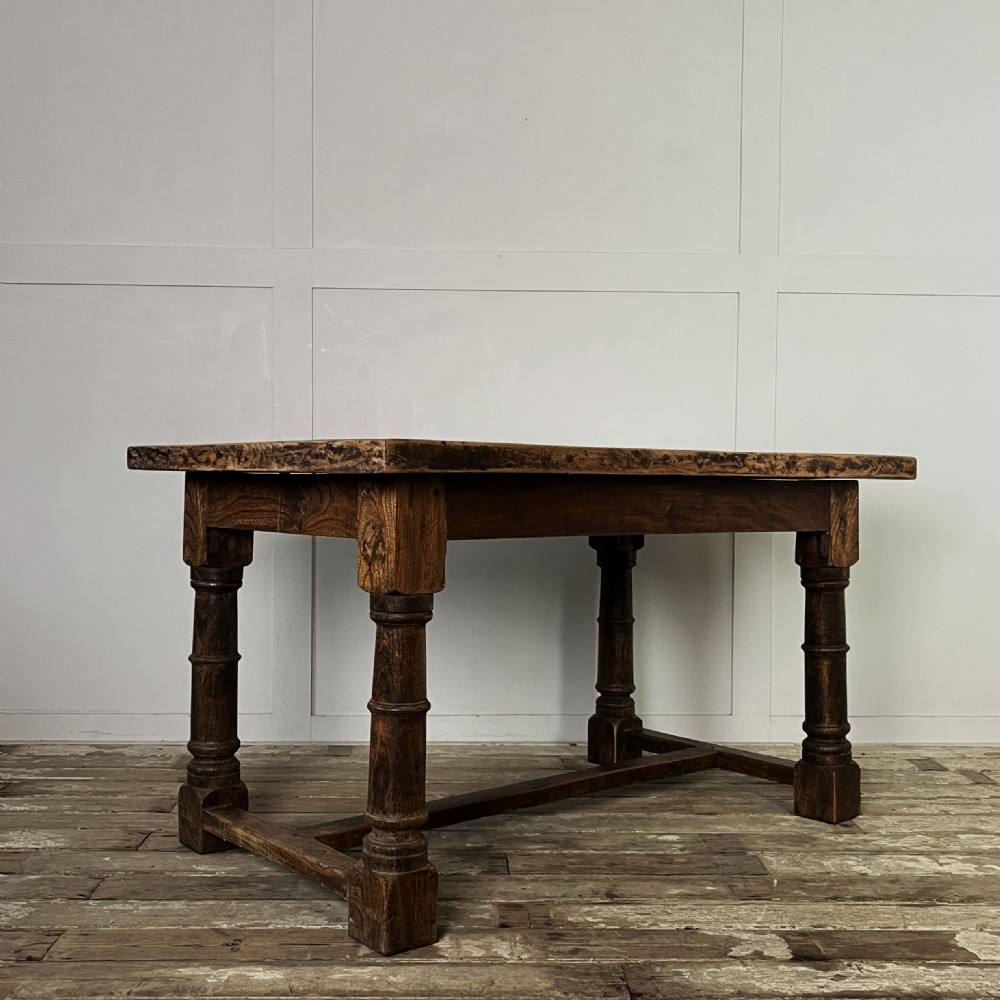 Early 20th C. Oak Dining Table View XIII