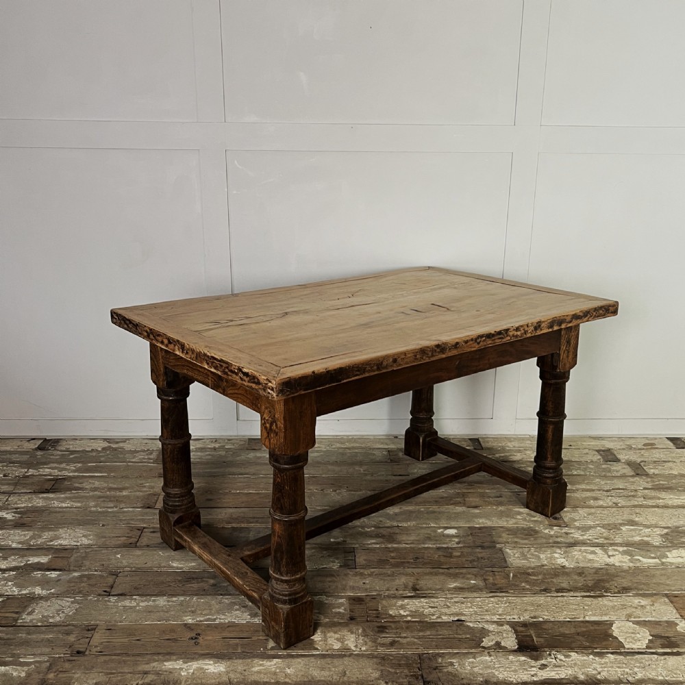 Early 20th C. Oak Dining Table View XIV