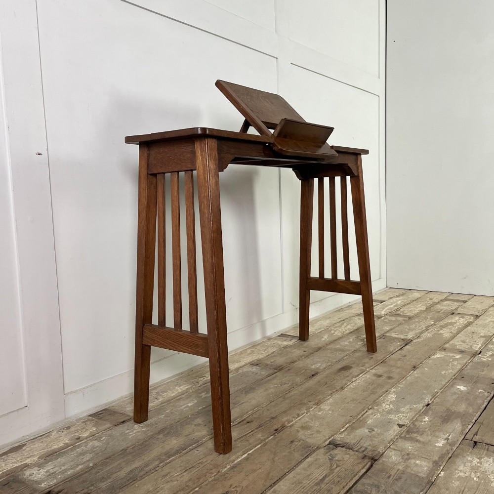 Arts and Crafts Oak Reading Table